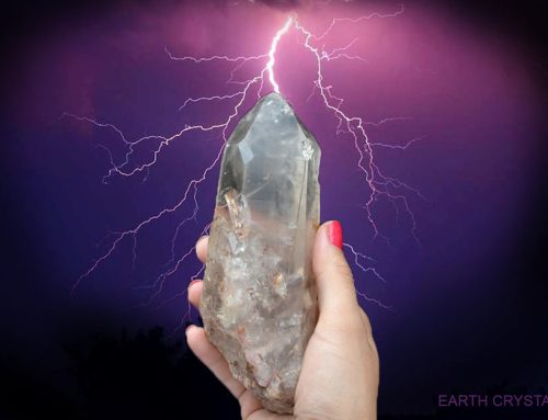 THE STRIKING PROPERTIES OF LIGHTNING STRUCK QUARTZ